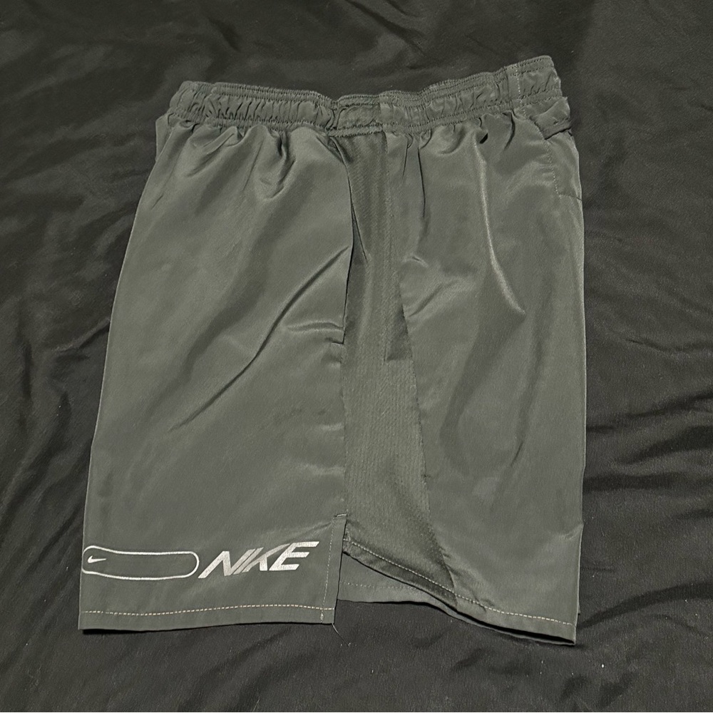 Nike 7" Inseam Brief-lined Running Shorts, Grey, Size Medium